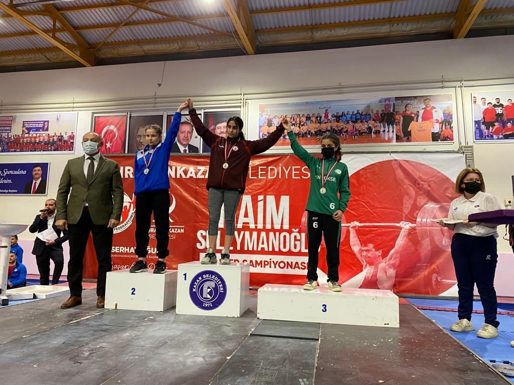 Halterciler Ankara’dan 3 gümüşle döndü