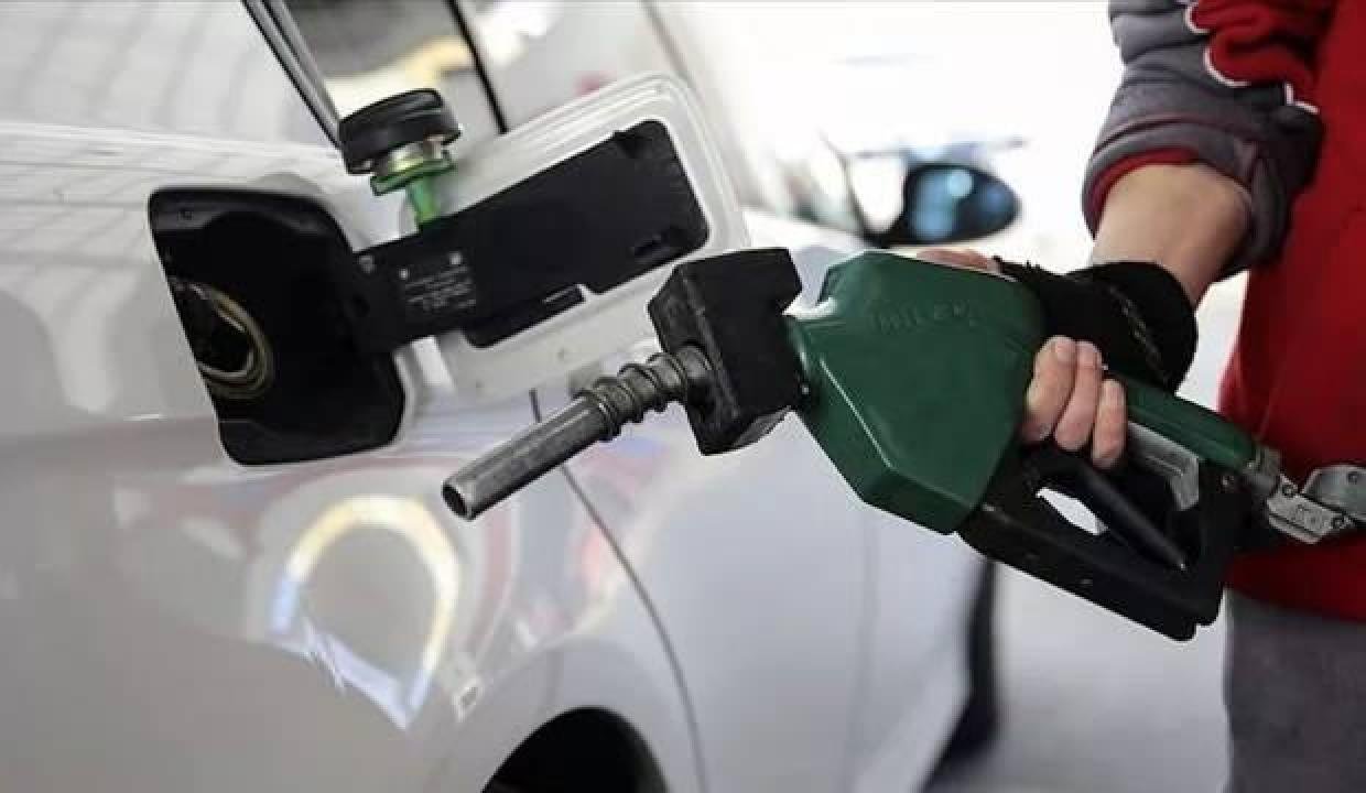 Akaryakıt, LPG ve Mazota (Dizel) artırım geldi mi? Bu gece yarısından itibaren…