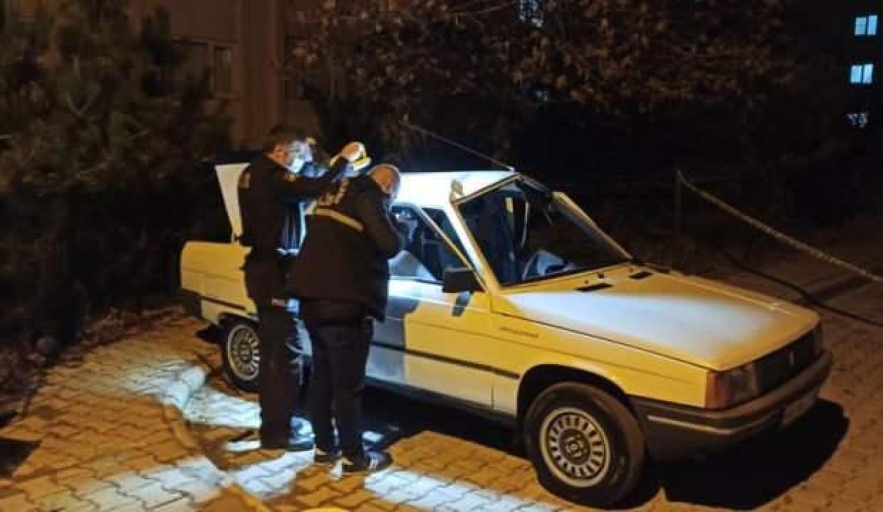 Araba bomba üzere patladı: 3 yaralı