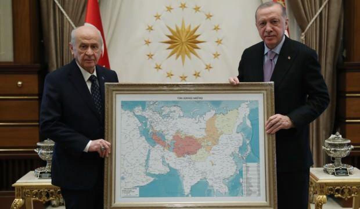 Bahçeli’nin ikram ettiği tabloya Rusya’dan açıklama geldi