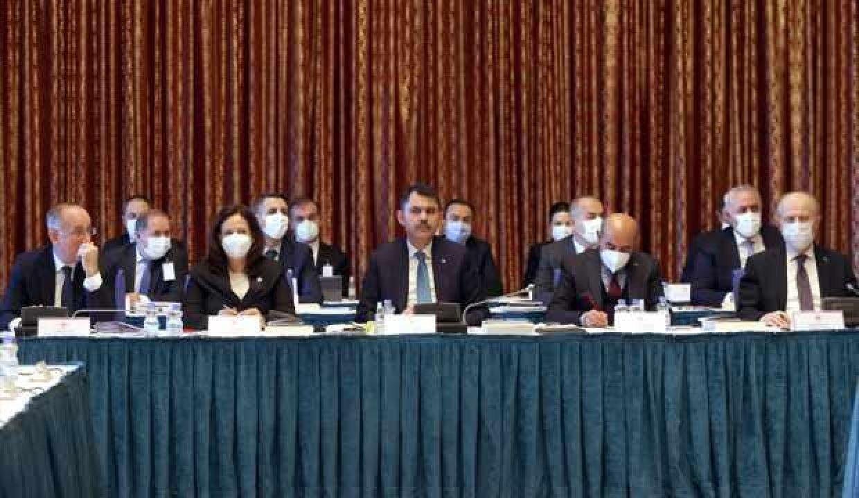 Bakan Kurum’dan sert çıkış: Sırtını mafyaya, FETÖ’ye, PKK’ya dayayıp