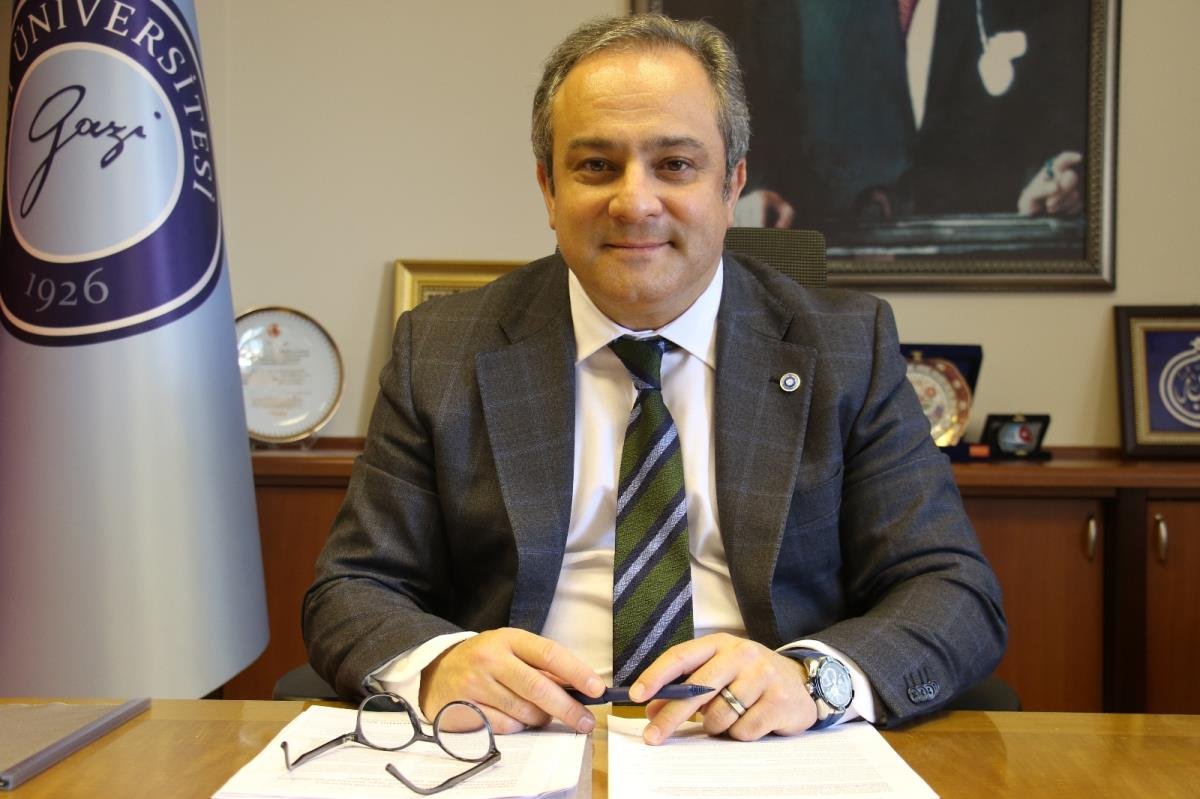 Bilim Konseyi Üyesi İlhan: “Artık hiçbir yerin kapanmasını istemiyoruz”