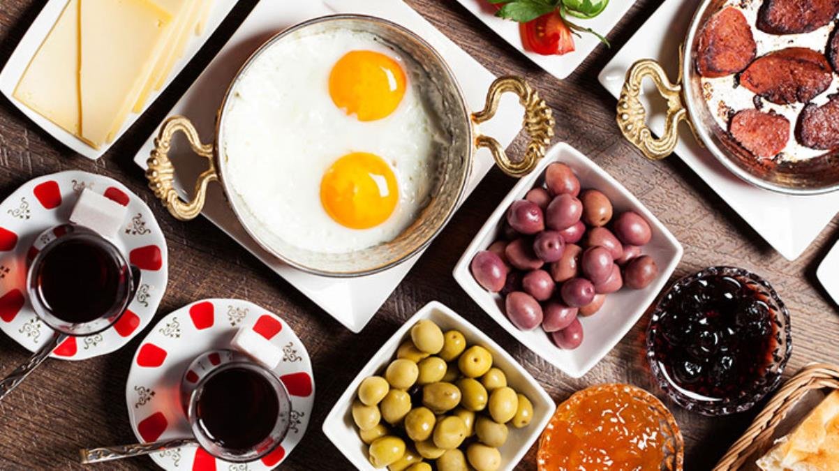 Çabucak çabucak herkesin yaptığı hata! Kahvaltıdaki bu besinler beyni öldürüyor