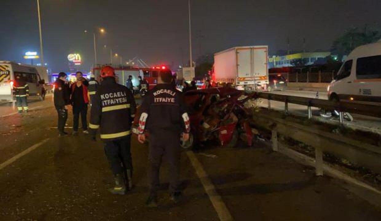 D-100’de iki araba çarpıştı: 1’i ağır 2 yaralı