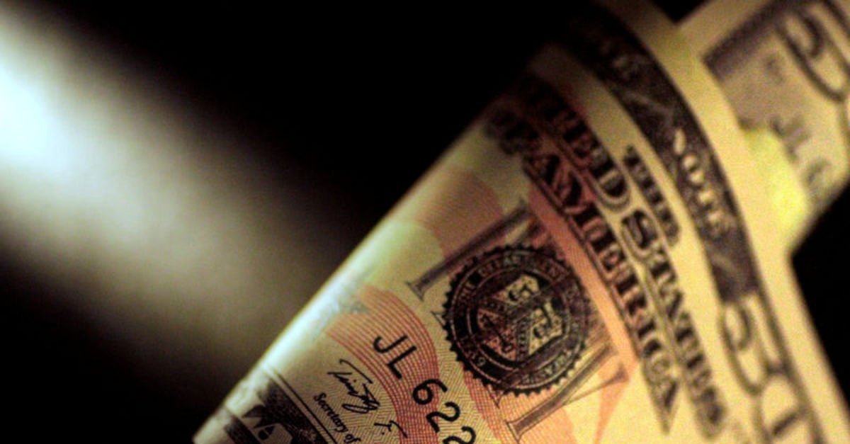 Döviz mevduatları 2 milyar dolar yükseldi