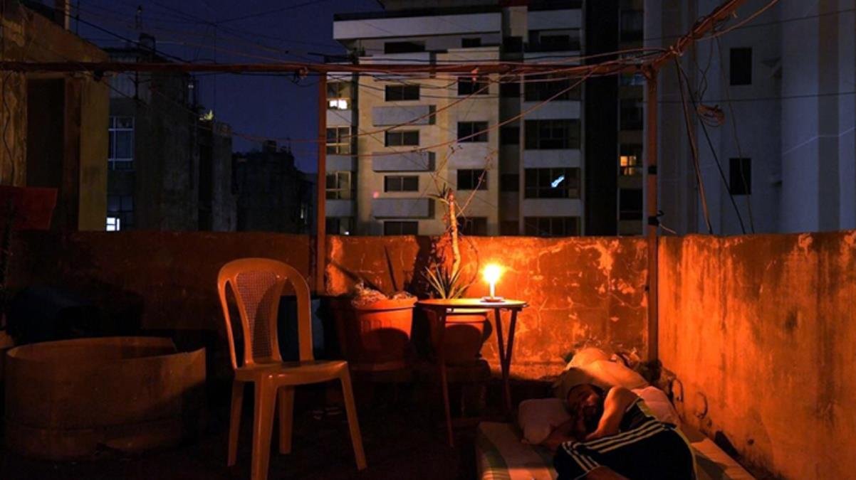 Elektrik gereksiniminin yüzde 40’ını karşılayan iki santral kapatıldı! Lübnan karanlığa gömüldü