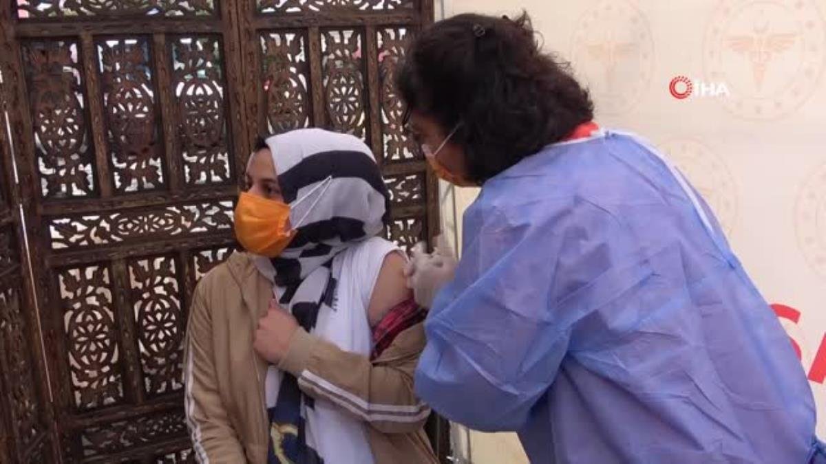 Emzirme Haftası’nda hamilelere korona aşısı