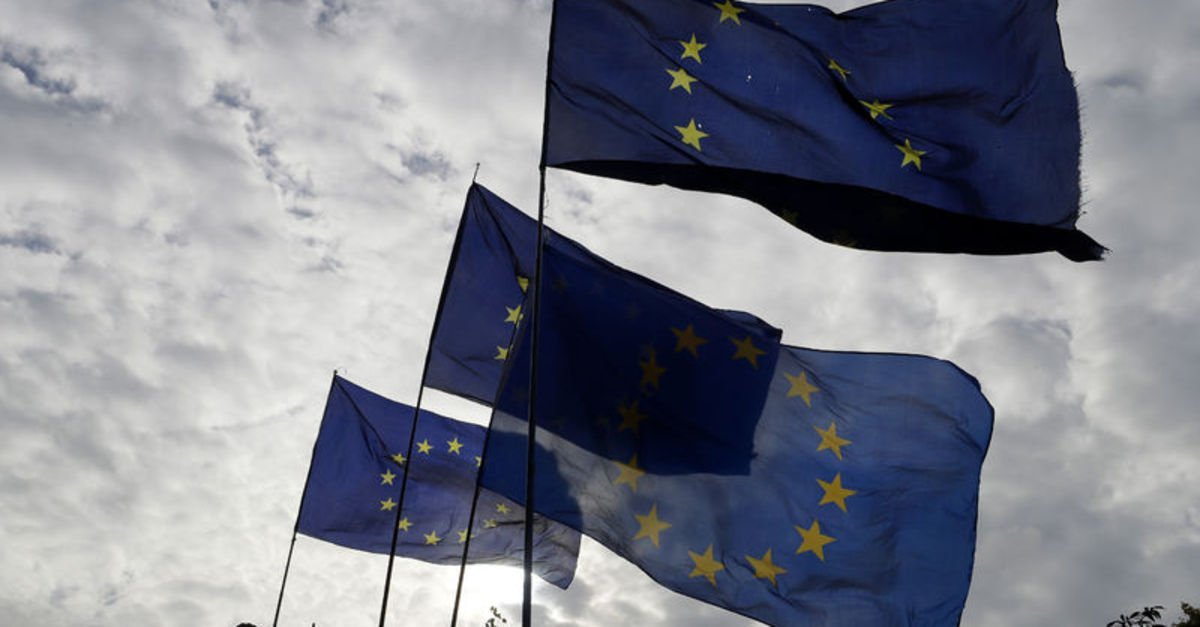 Euro Bölgesi 3. çeyrekte yüzde 2.2 büyüdü