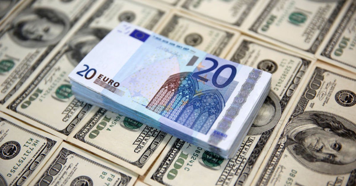 Euro/TL 12’yi gördü