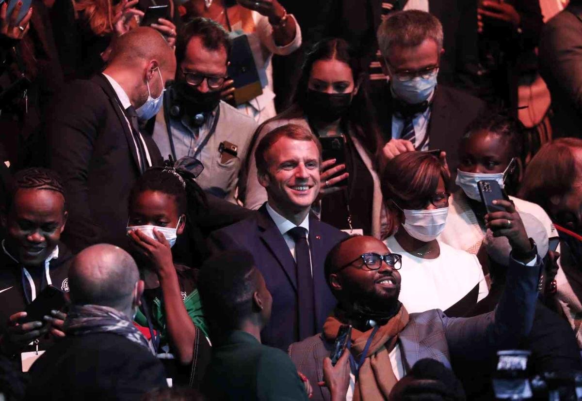 Fransa’dan Afrika’ya 30 milyon euroluk demokrasi fonu