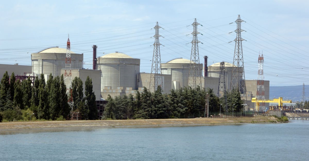 Fransa’dan nükleer santral kararı