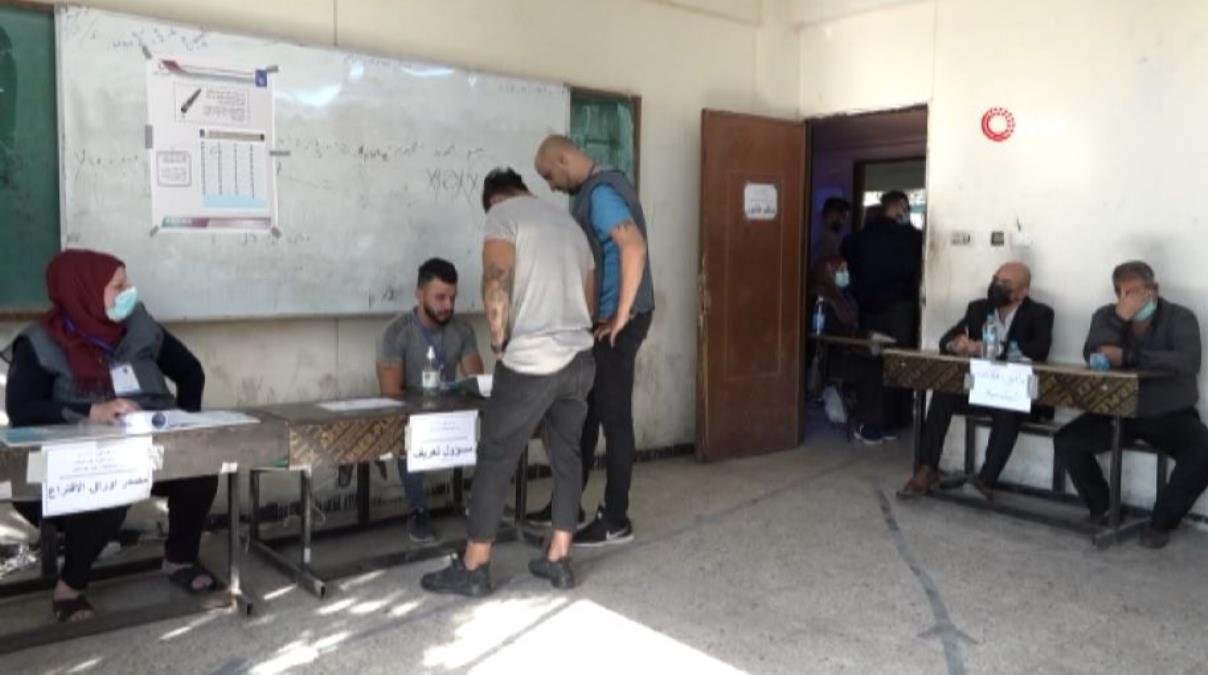 Irak halkı genel seçimler için sandık başında