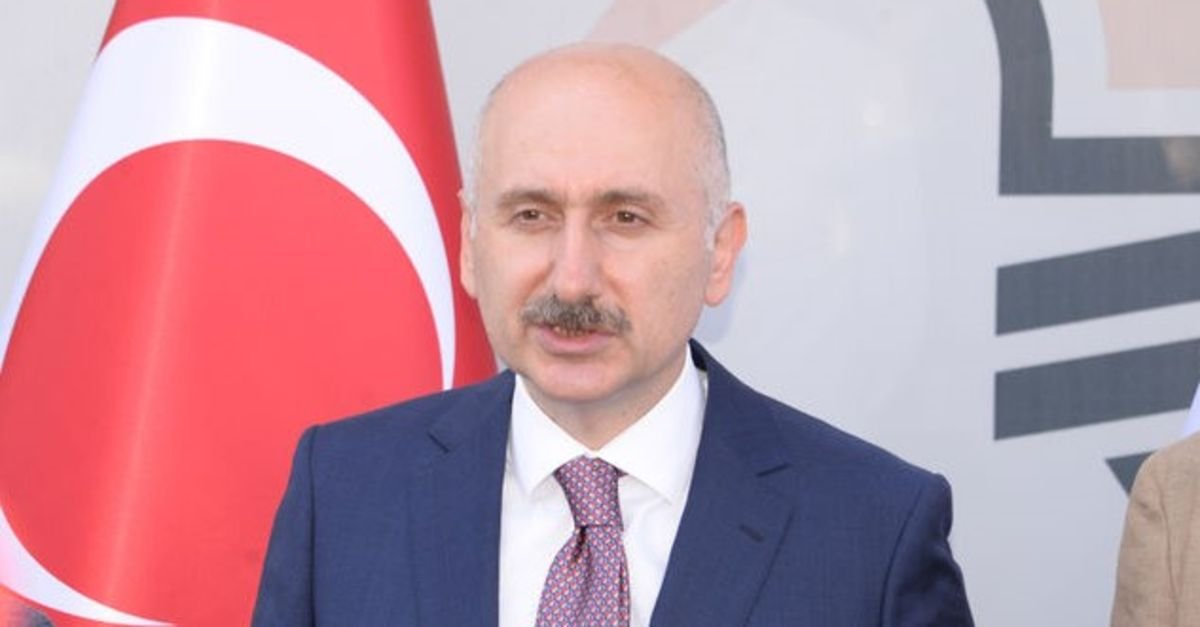 Karaismailoğlu: Ulusal elektrikli trenimiz kısa mühlet sonra raylarda