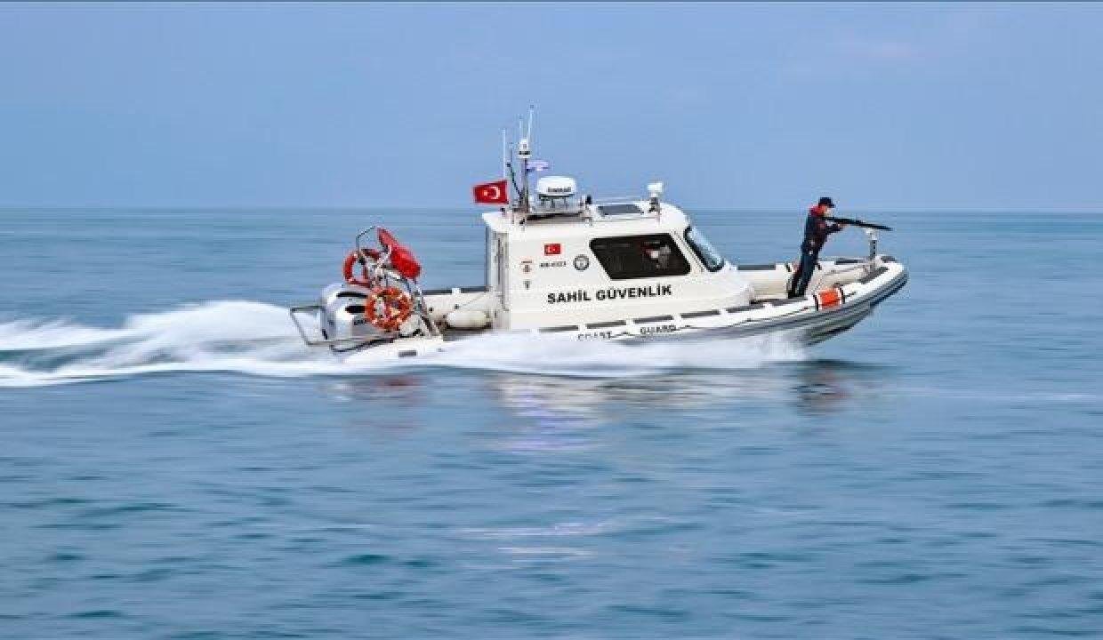 Kıyı Güvenlik Komutanlığı takımları Van Gölü’nde 24 saat vazifede