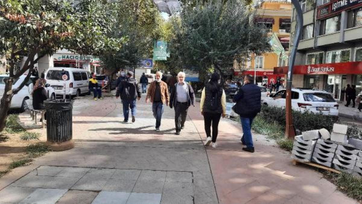 KOCAELİ SIHHAT MÜDÜRÜ: AŞILARIN AKTİFLİĞİ AZALMAYA BAŞLADI, TAMAMLAYICI DOZLAR LAZIM