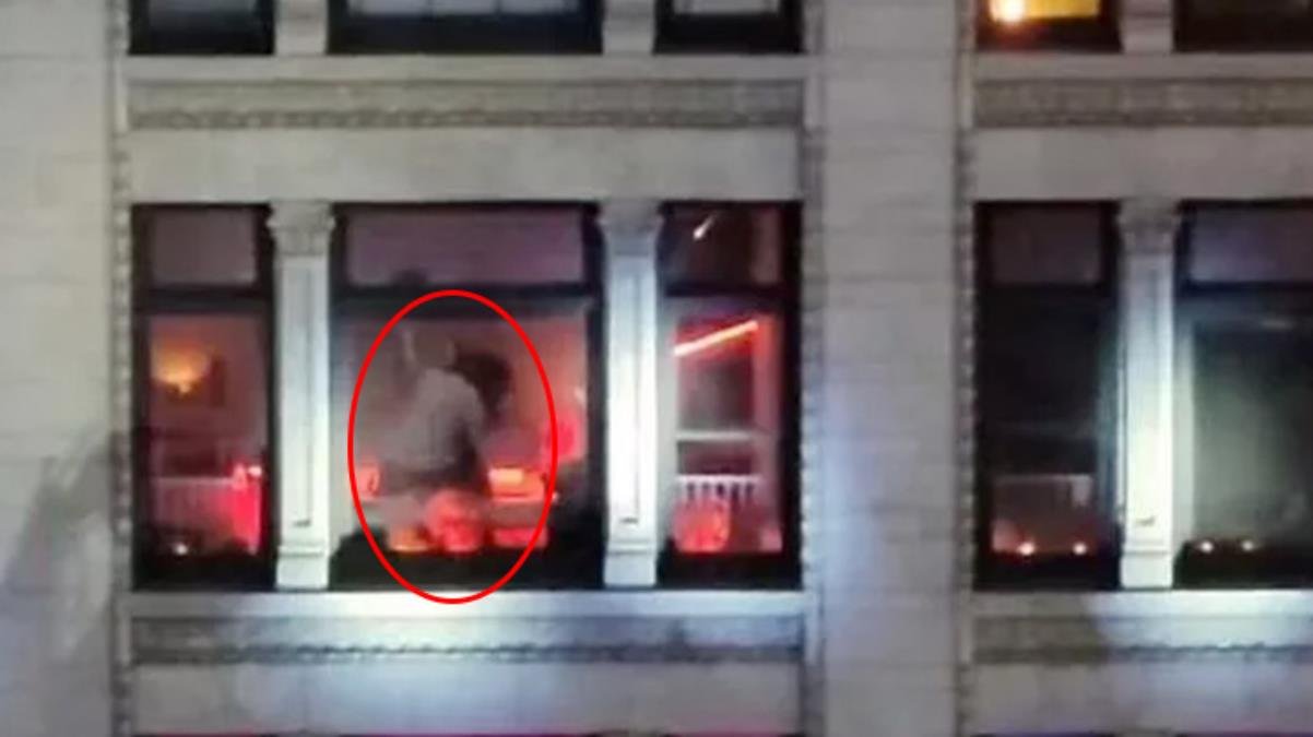 Kurşun yağdırdı, gasba yeltendi, rehin aldı! Öfkeli saldırgan kenti ayağa kaldırdı