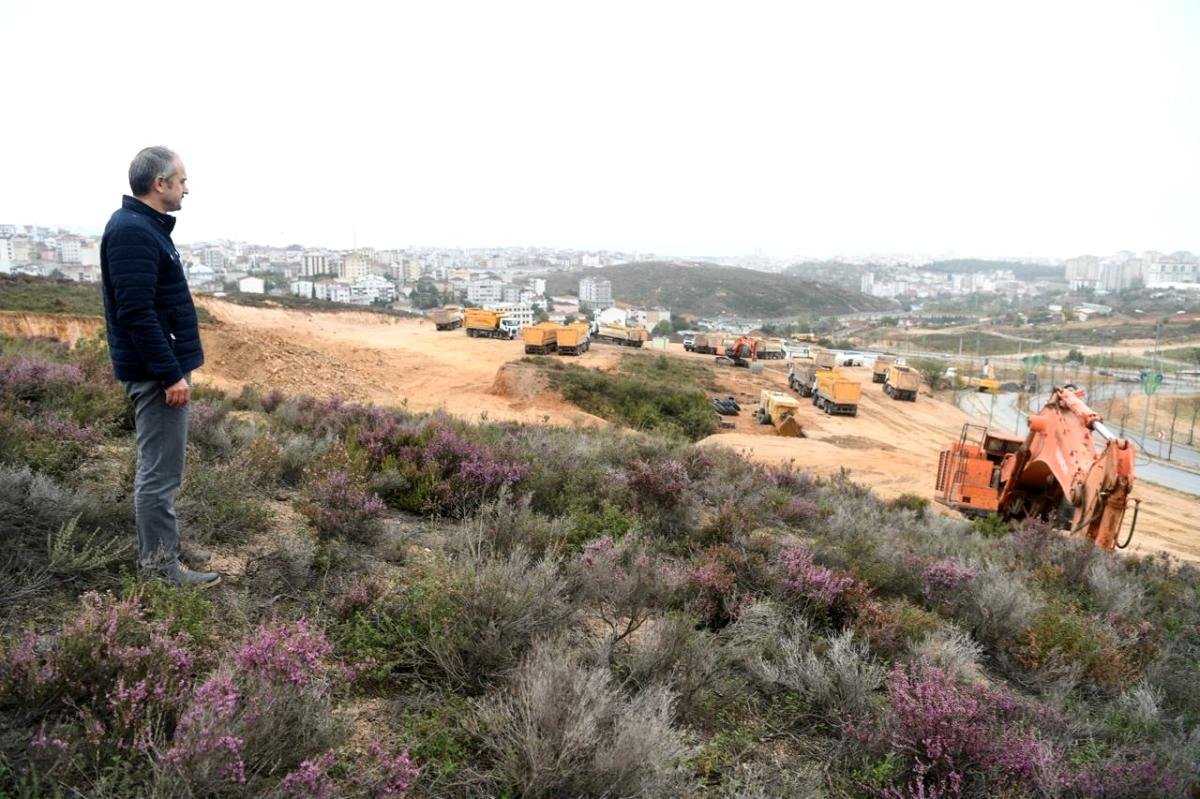 Lider Çiftçi, devlet hastanesinde yapılan çalışmaları inceledi