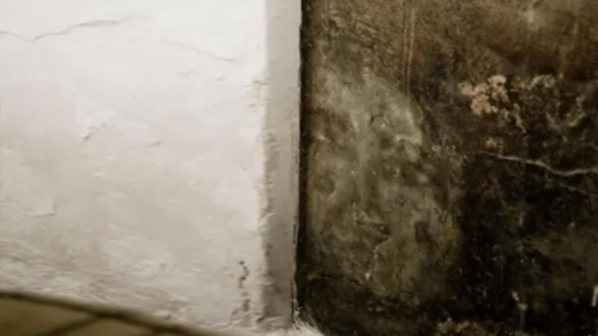 Meskenin mutfağındaki Hz. İsa manzarası tüyler ürpertti! Sildikçe kendisini yeniliyor