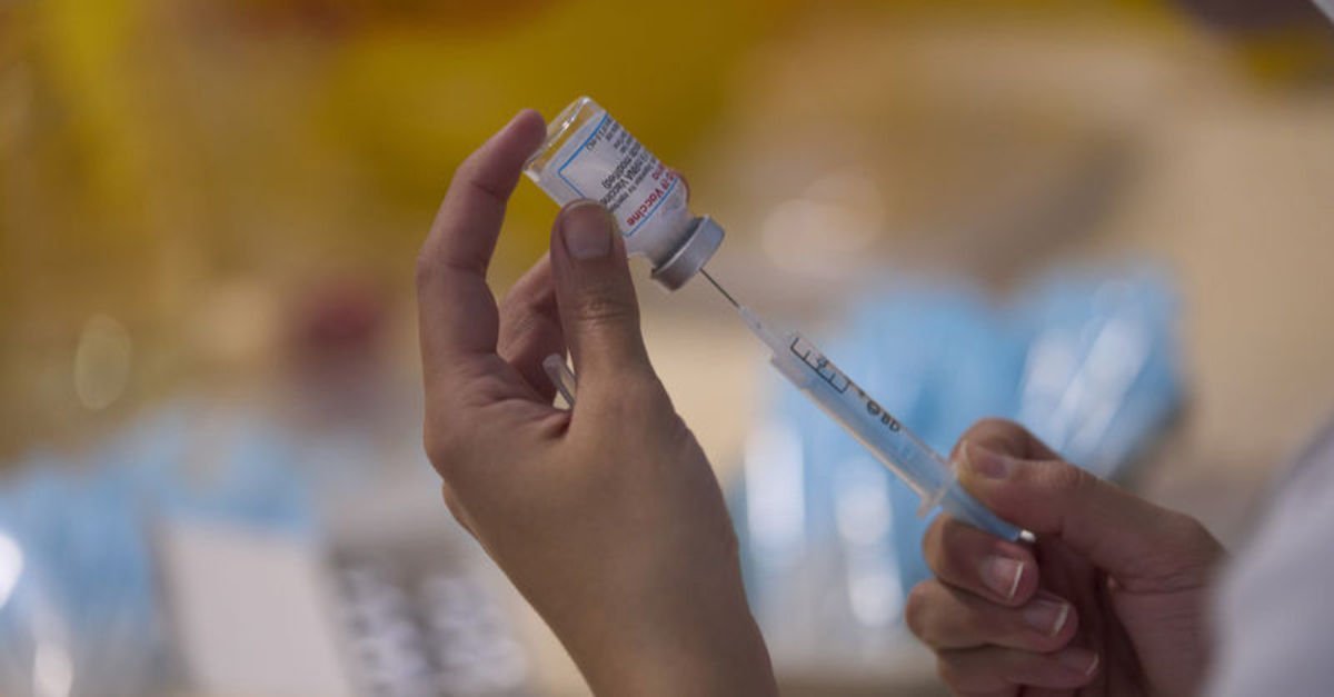 Moderna CEO’su: Mevcut aşılar omicrona karşı daha az tesirli