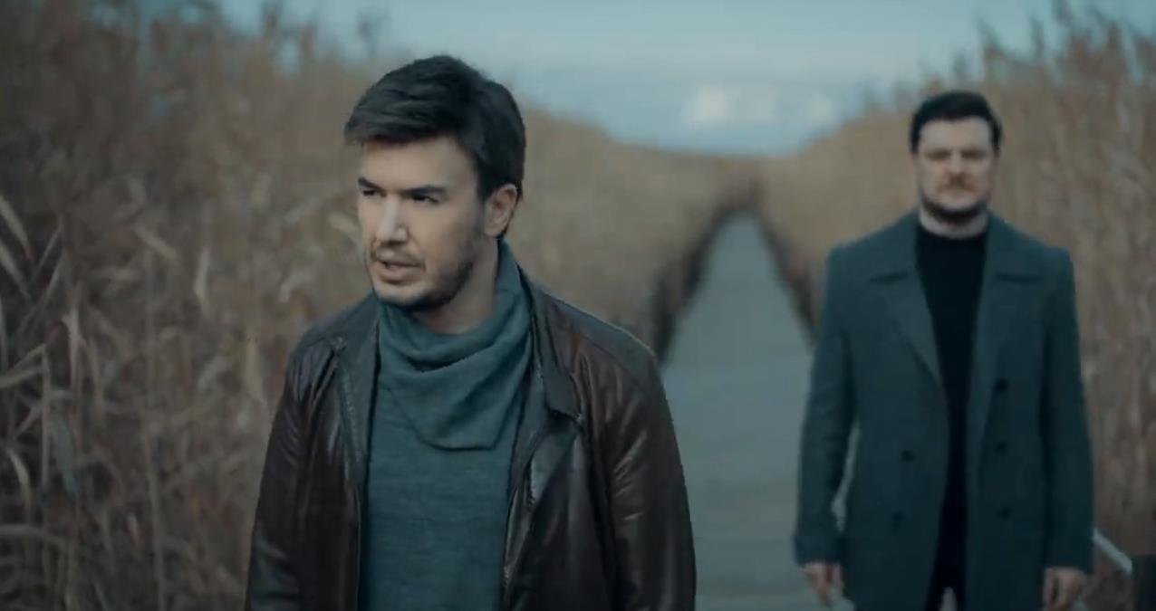 Mustafa Ceceli & Ekin Uzunlar – “Öptüm Nefesinden” şarkı sözü