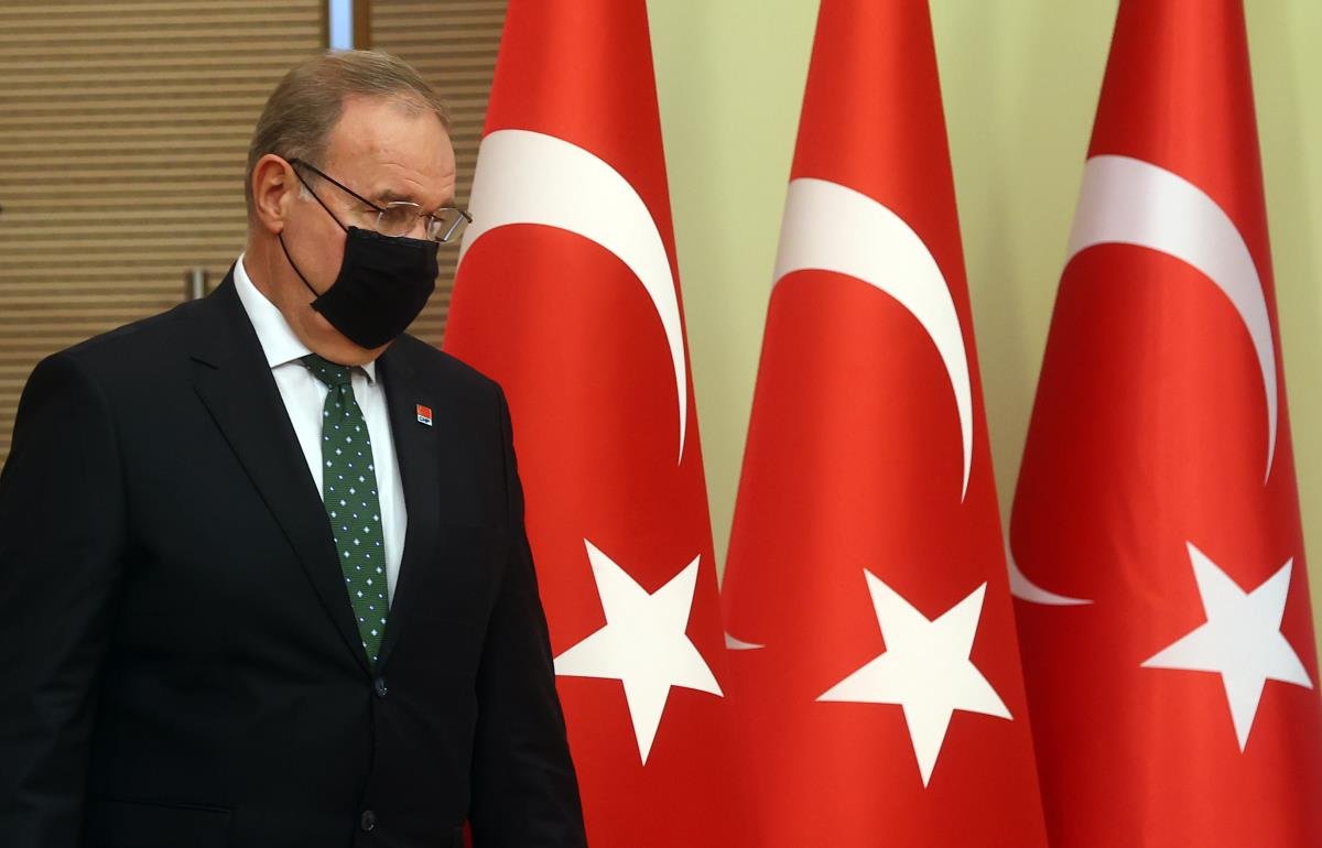 Öztrak: ” Milletlerarası Araştırmacı Gazeteciler Konsorsiyumu, vergi cennetlerine aktarılan paraları gözler önüne serdi”