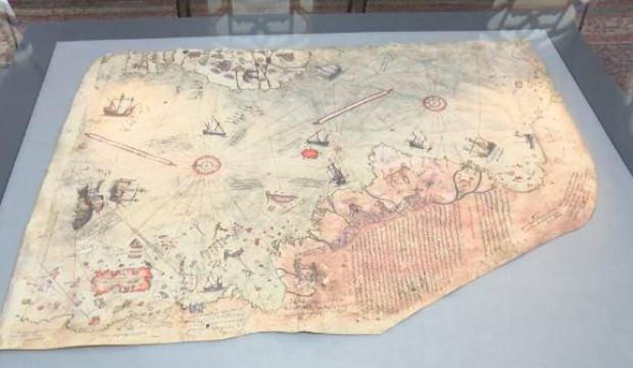 Piri Reis’in dünya haritası yine Topkapı Sarayı’nda sergilenmeye başlandı