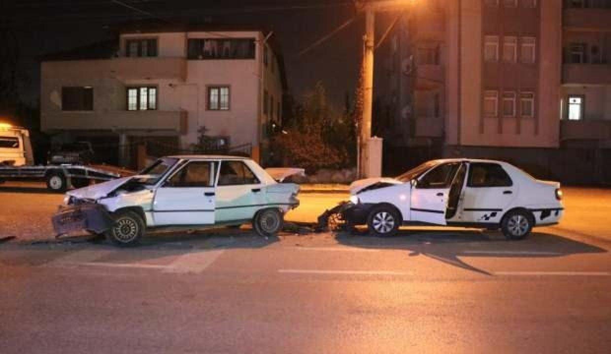 Sakarya’da zincirleme kaza: 1 yaralı