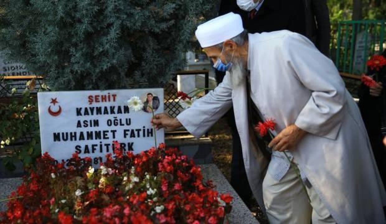 Şehit Kaymakam Safitürk, Sakarya’da mezarı başında anıldı