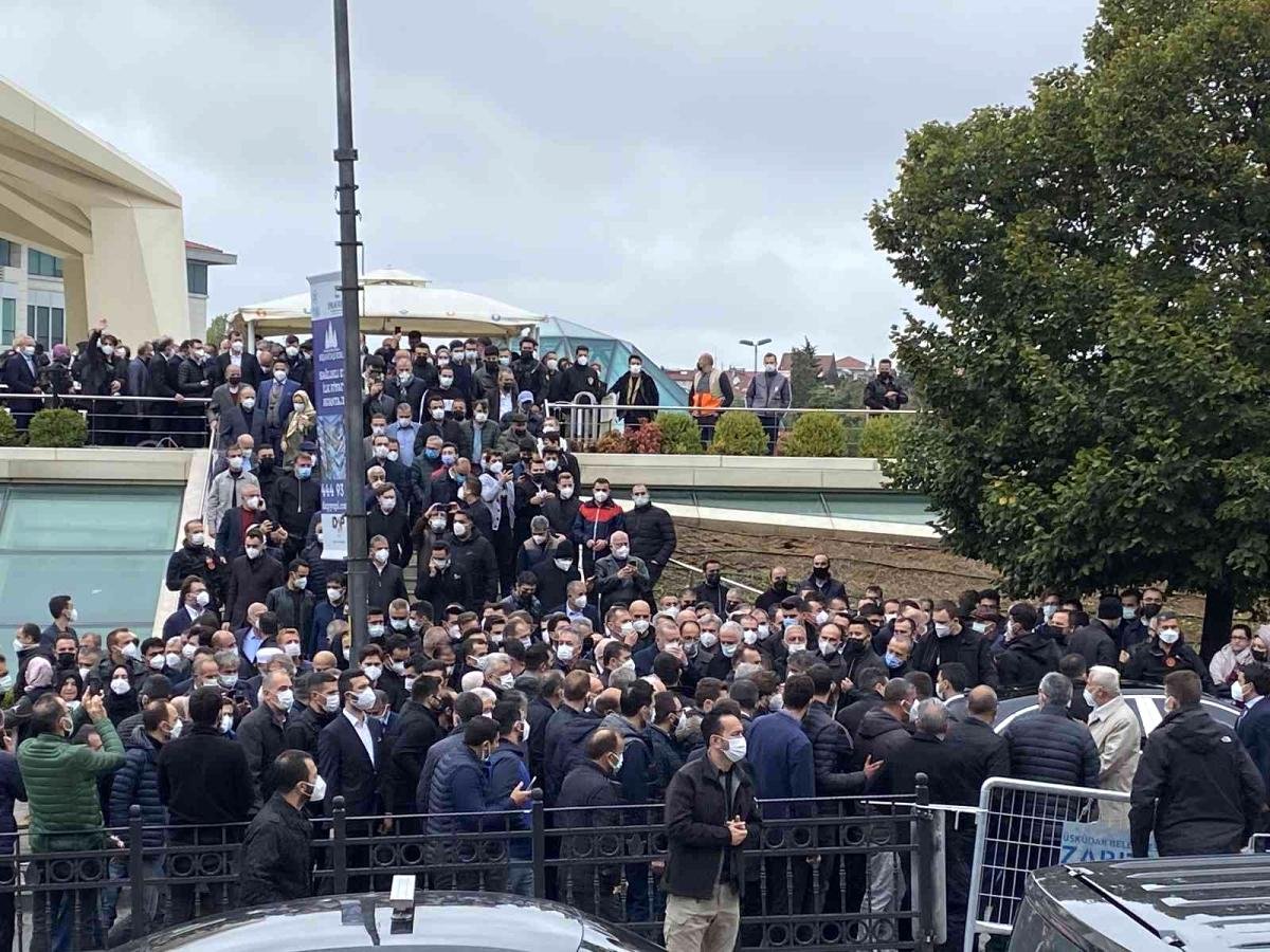 Son dakika… Cumhurbaşkanı Erdoğan, iş adamı Ahmet Gür’ün cenaze merasimine katıldı