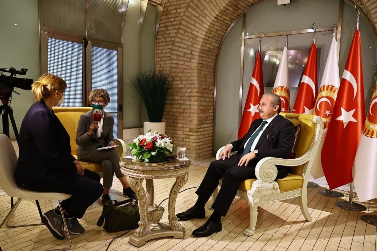 TBMM Lideri Şentop: “Türkiye 4 milyona yakın sığınmacıyla son 7 yıldır dünyada en fazla sığınmacıya muhafaza sağlayan ülke konumundadır””Orta Doğu ve…