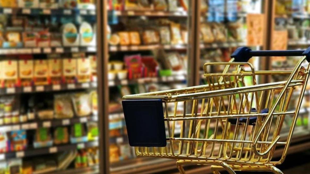 Türkiye’nin önde gelen zincir marketinde skandal! Nugget paketini açan vatandaş büyük bir şok yaşadı