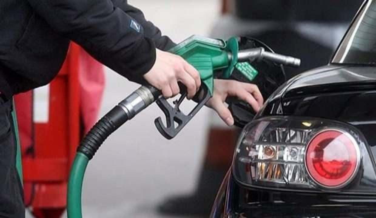 Akaryakıt, Mazot (Dizel) ve LPG’ye artırım gelecek mi? Yarın gece yarısından itibaren…