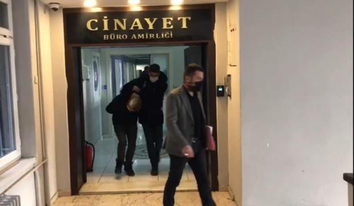Arkadaşını, ‘annesine berbat davranıyor’ diye öldürdü
