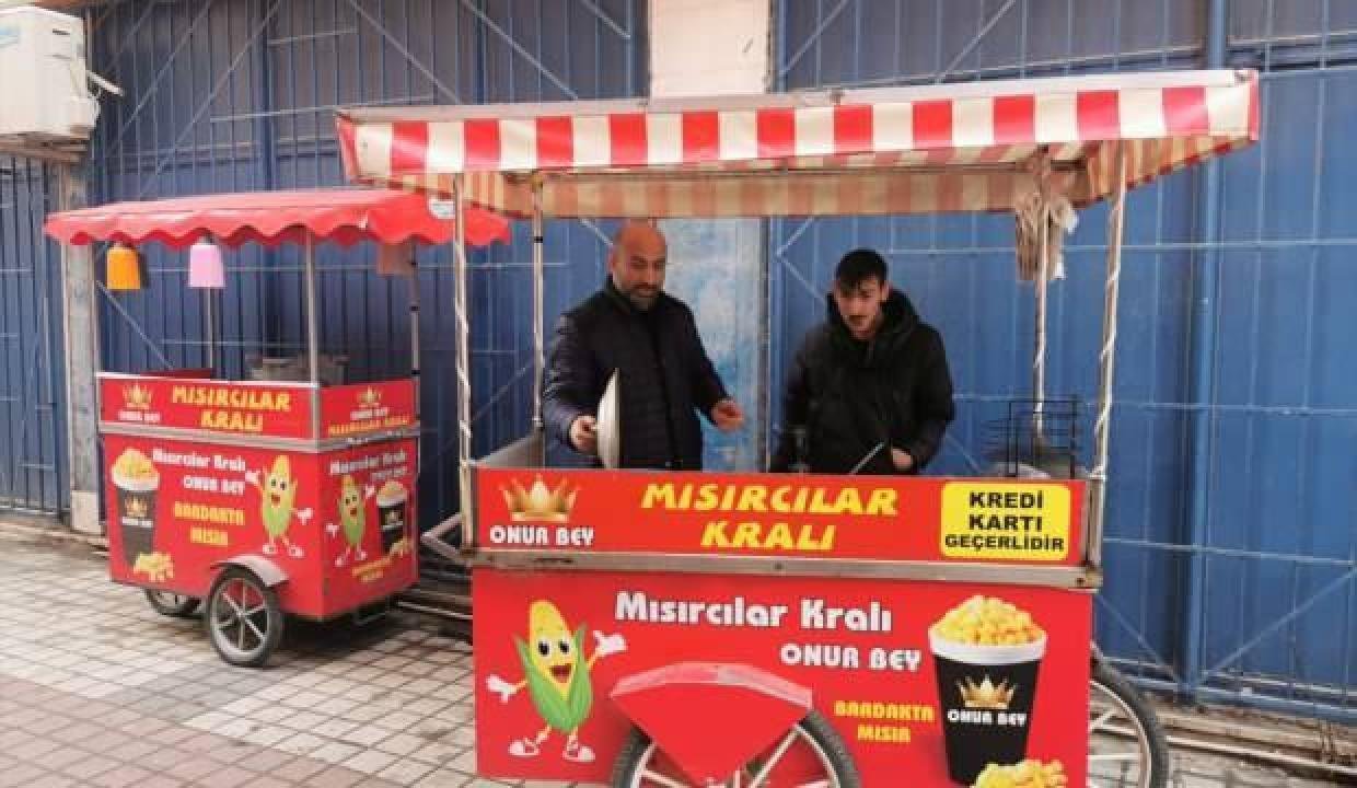Bursa’da mısır sattığı arabası çalınan engellinin yüzü güldü