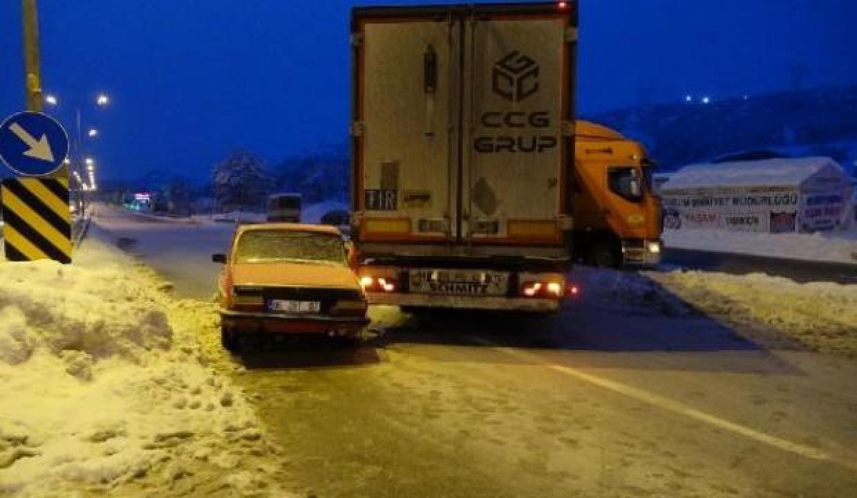 Çorum’da 4 aracın karıştığı; 1’i polis 2 kişi son anda kurtuldu