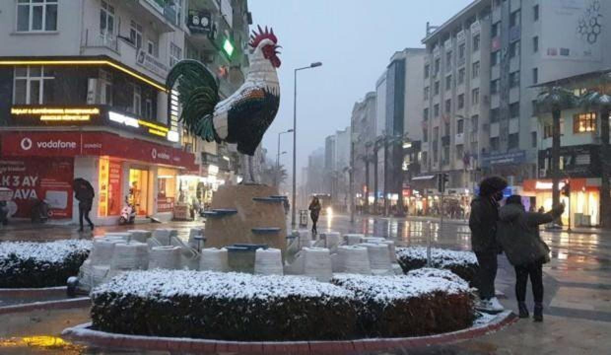 Denizli’de gebe ve engelli çalışana ‘kar’ müsaadesi