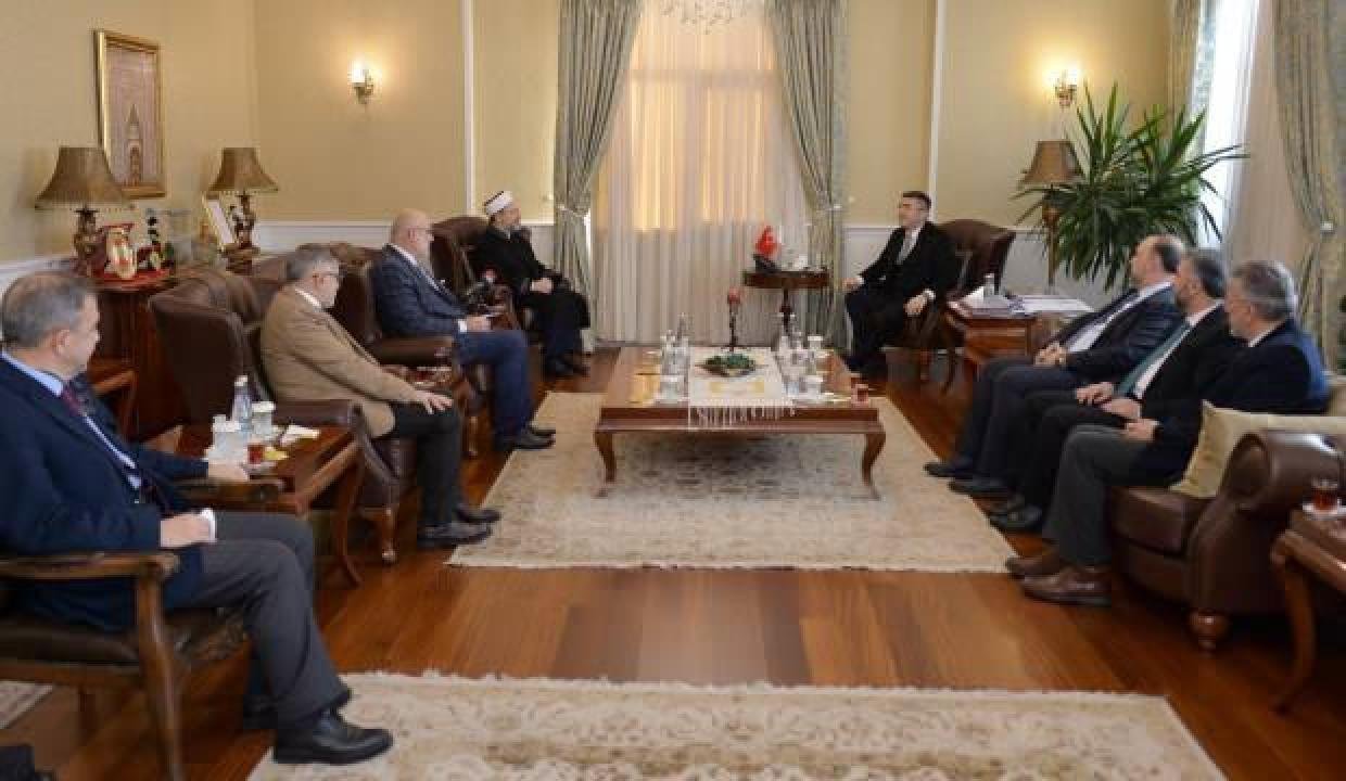 Diyanet İşleri Lideri Ali Erbaş Binbir Hatim geleneğinin yaşatıldığı Erzurum’da