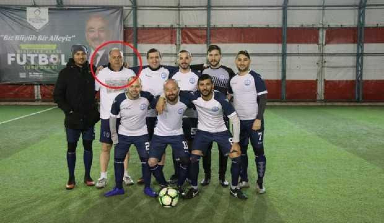 Eski futbolcu halı alanda kalbine yenildi