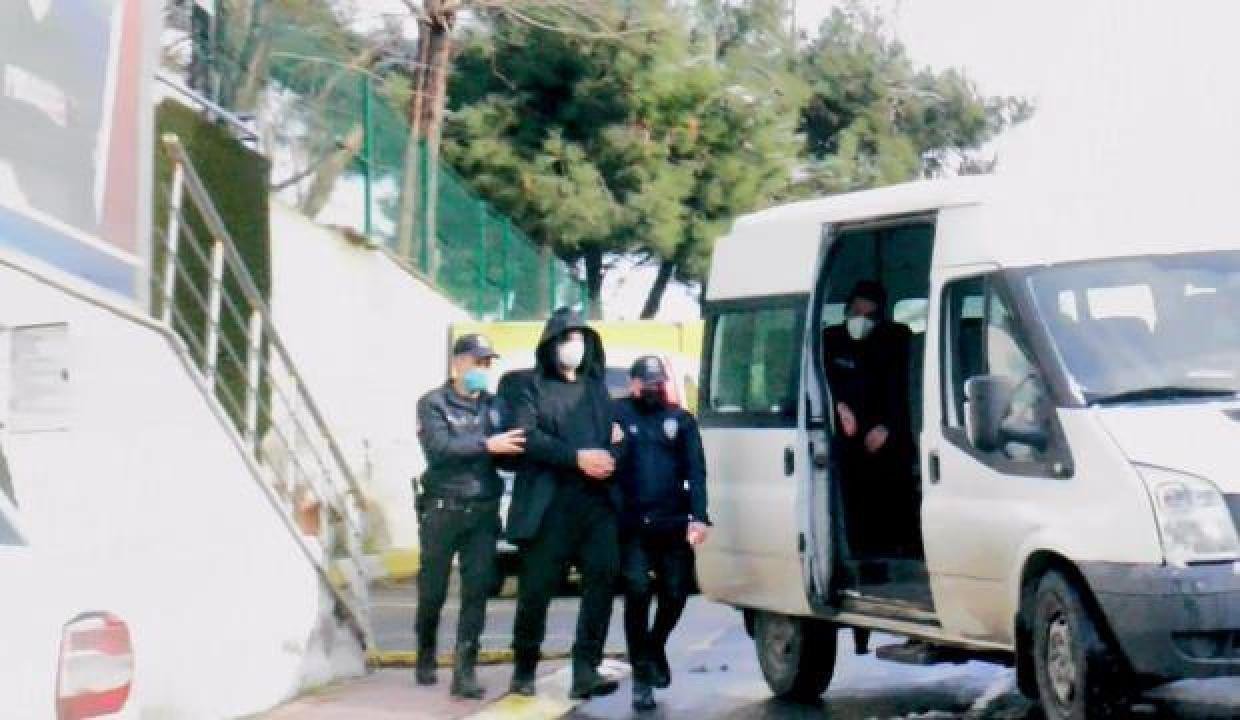 Gaziosmanpaşa’da okula baltayla giren kişi tutuklandı