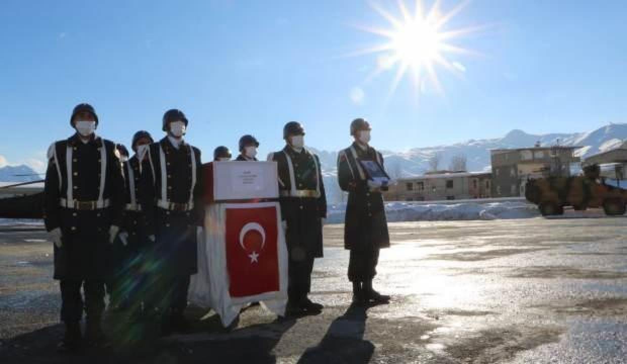 Hakkari’de şehit olan asker için merasim düzenlendi