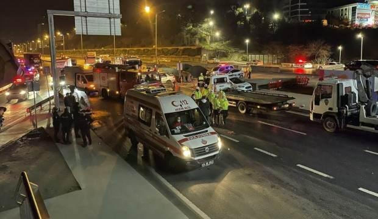 Kaza sonrası cazibeli beklerken diğer aracın çarpması sonucu öldü!