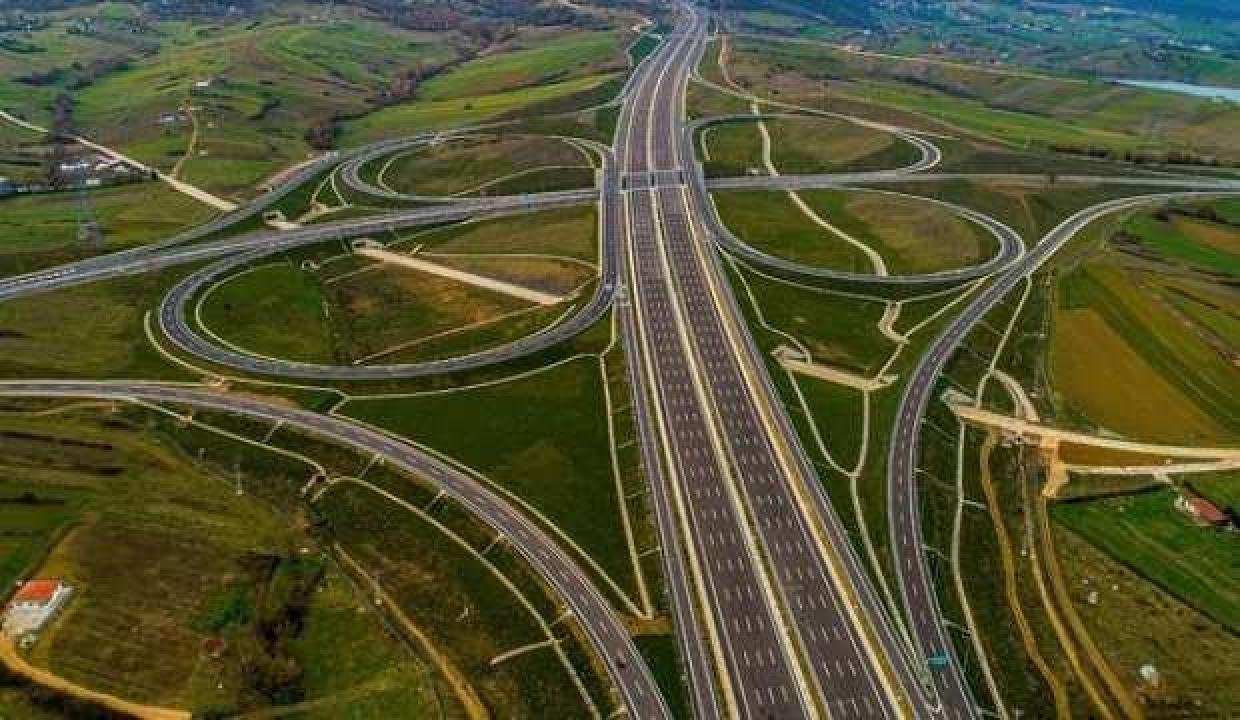 Kuzey Marmara Otoyolu 1 ayda 10 milyar taşıdı