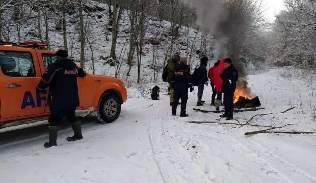 Ormanda kaybolan 4 kişi, 10 saat sonra bulundu!