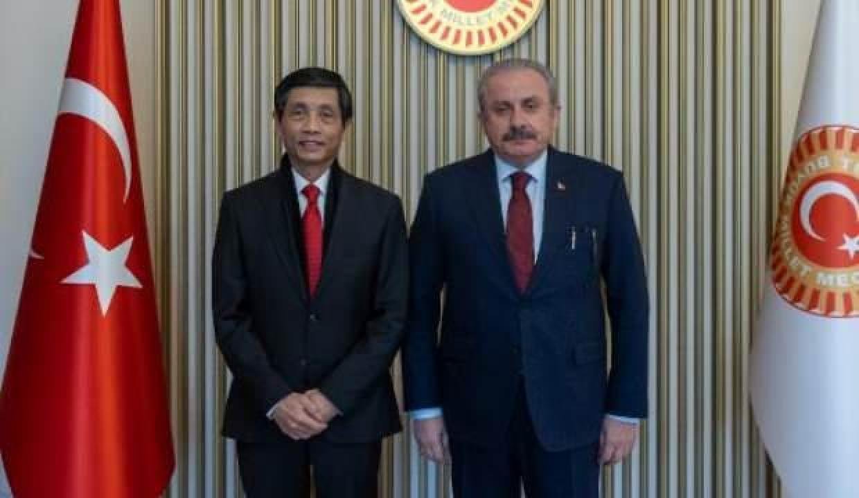TBMM Lideri Şentop, Vietnam Büyükelçisi’ni kabul etti