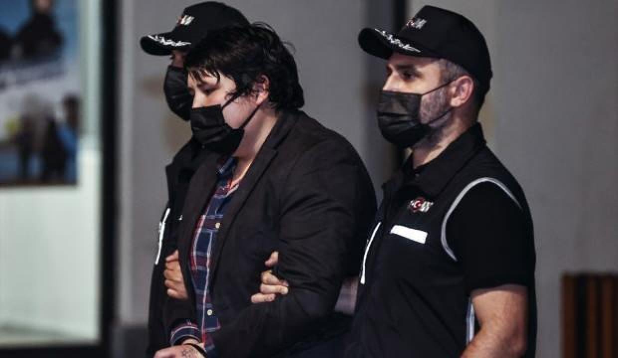 ‘Tosuncuk’tan pişkin savunma: Müştekiler salonu terk etti