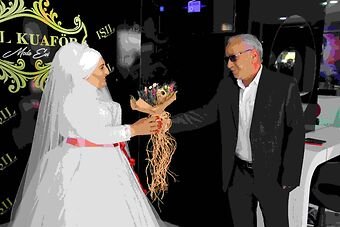 8 TORUN, 4 ÇOCUK SAHİBİ ÇİFT NİKAH TAZELEDİ