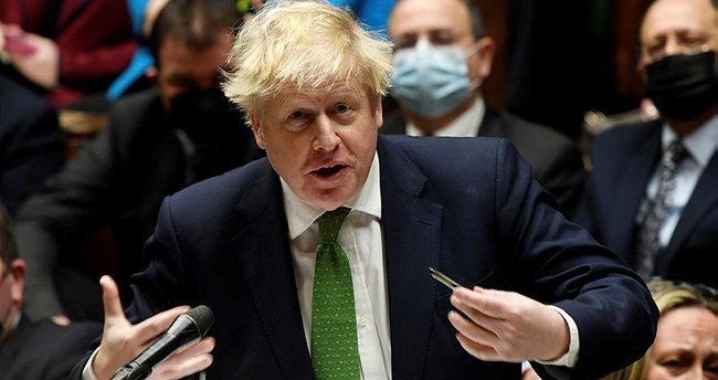 BORIS JOHNSON’IN YENİ FOTOĞRAFLARI ÇIKTI