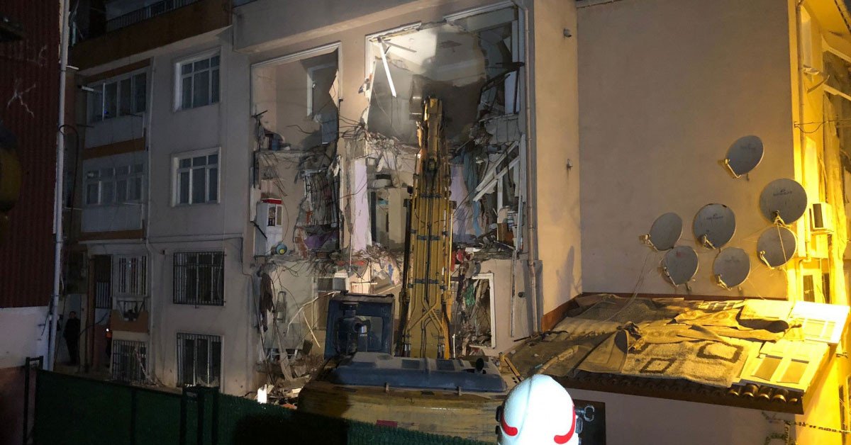 ÜSKÜDAR’DA PATLAMANIN MEYDANA GELDİĞİ BİNANIN YENİ GÖRÜNTELERİ ÇIKTI