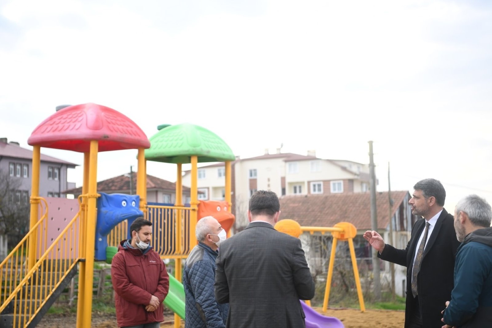 KARTEPE İÇİN PARK VE KALDIRIM