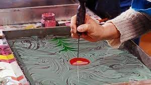 KO-MEK, HUZUR EVİNDE EBRU SANATI ÖĞRETTİ